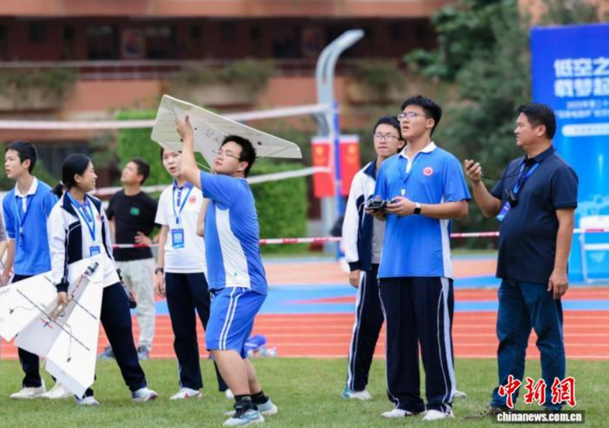 第二十一届“深南电路杯”航空模型大赛开赛