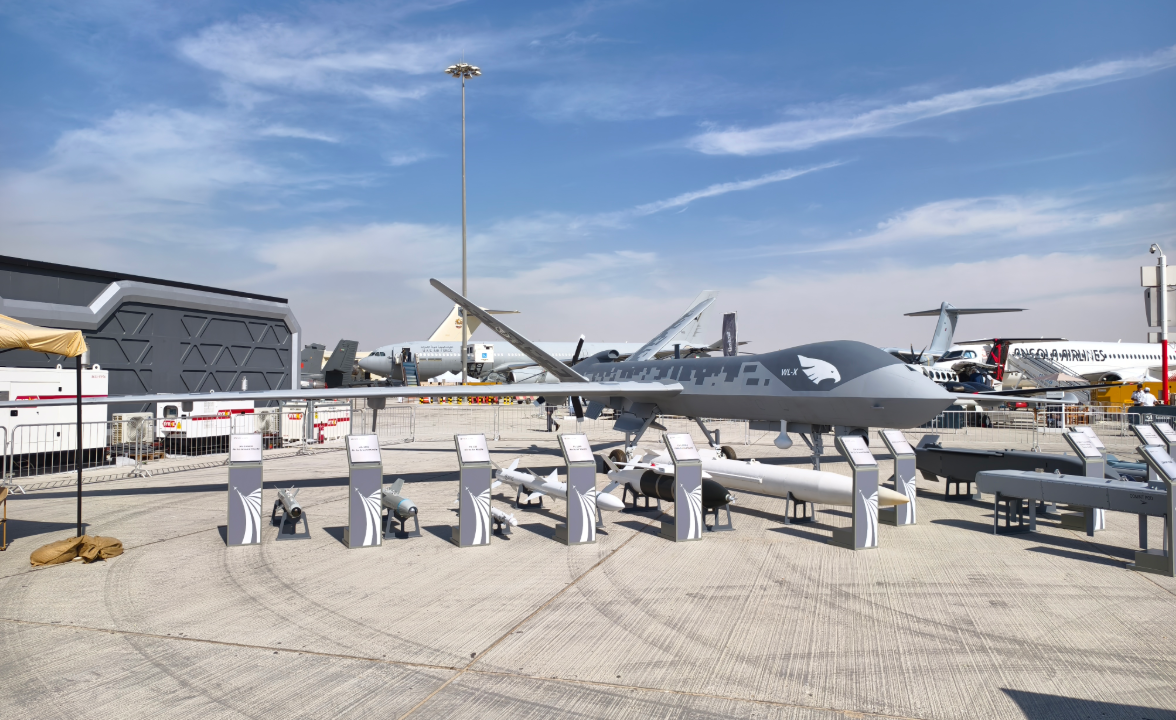 “翼龙”-X无人机首次以静展形式亮相境外航展