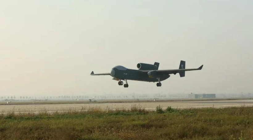 “九天”无人机在陕西蒲城圆满完成首飞任务